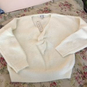 Ivory V-Neck Long Sleeve Sweater